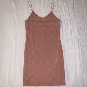 4/$25♦️Forever 21 lace salmon mini bodycon dress
